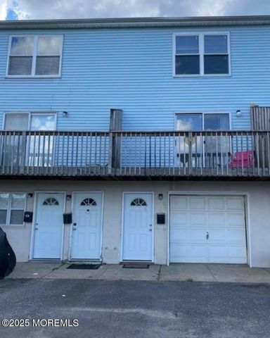 4 Beachway Avenue, Keansburg, NJ 07734