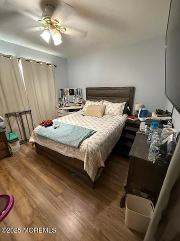 4 Beachway Avenue, Keansburg, NJ 07734