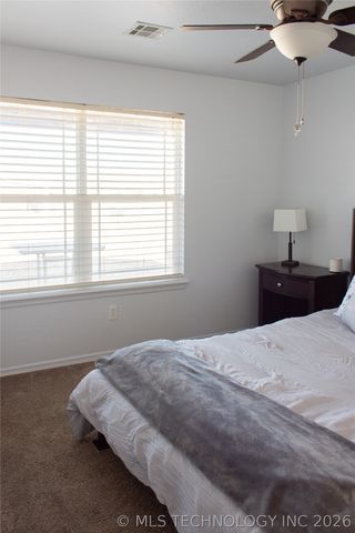 8366 E 160th Place S, Bixby, OK 74008