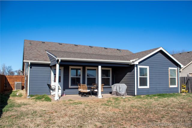 8366 E 160th Place S, Bixby, OK 74008
