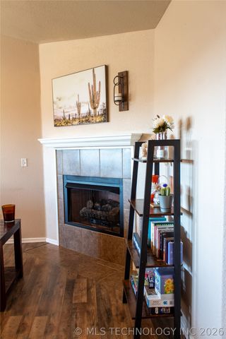 8366 E 160th Place S, Bixby, OK 74008