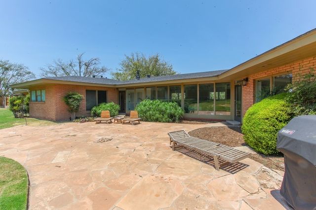 907 Mountain Park Dr, Big Spring, TX 79720