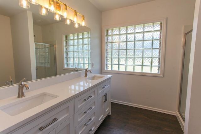 907 Mountain Park Dr, Big Spring, TX 79720