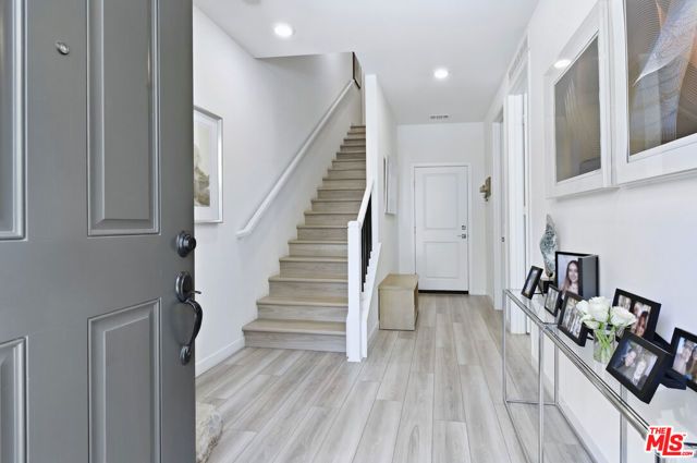 27123 Red Tail Place, Valencia (santa Clarita), CA 91381