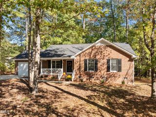 9 Petersburg Place, Durham, NC 27703