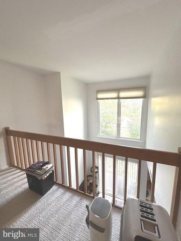 30 B CHICOPEE DR, Princeton, NJ 08540