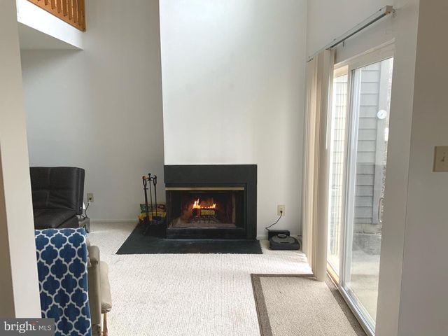 30 B CHICOPEE DR, Princeton, NJ 08540