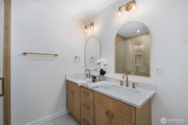12042 5th Avenue NE, Seattle, WA 98125