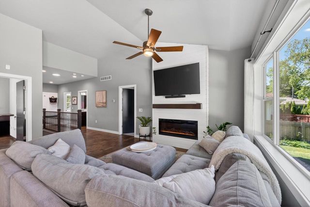 524 N Sherman Avenue, Madison, WI 53704