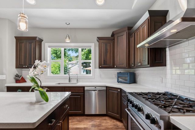 524 N Sherman Avenue, Madison, WI 53704