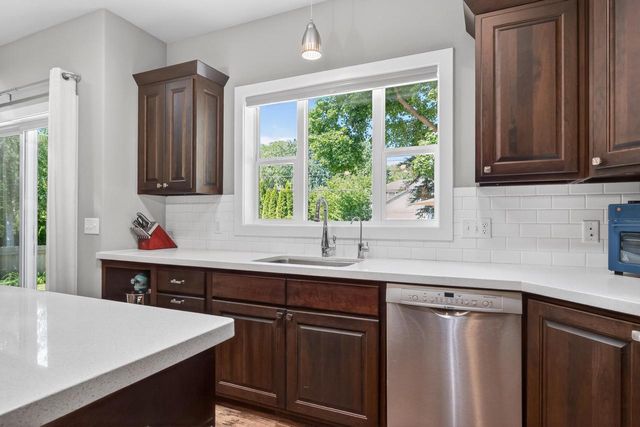 524 N Sherman Avenue, Madison, WI 53704