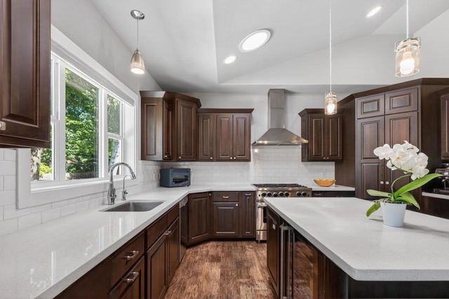 524 N Sherman Avenue, Madison, WI 53704