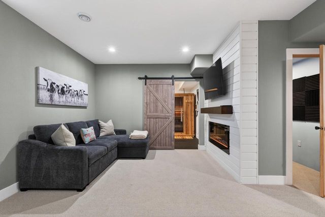 524 N Sherman Avenue, Madison, WI 53704