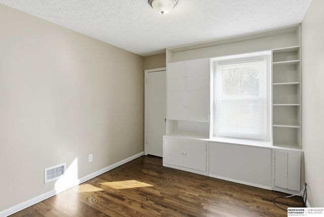 3442 Martin Avenue, Omaha, NE 68112