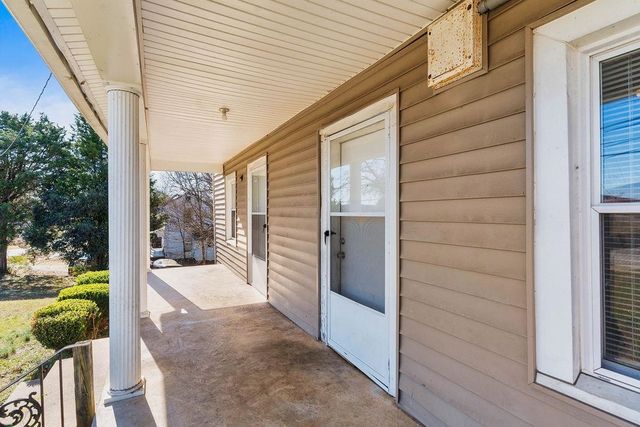 104 Drugstore St, Buffalo, SC 29321