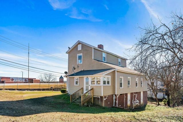 104 Drugstore St, Buffalo, SC 29321