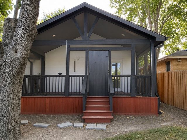 2628 Downing Avenue, Dallas, TX 75216