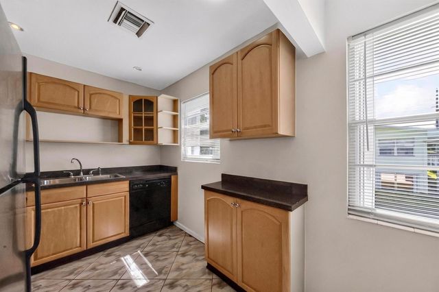176 Upminster H 176, Deerfield Beach, FL 33442
