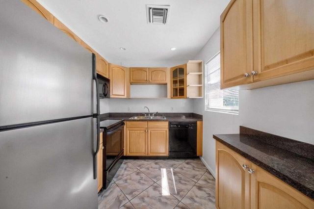 176 Upminster H 176, Deerfield Beach, FL 33442