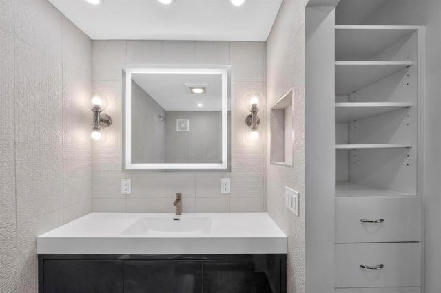 176 Upminster H 176, Deerfield Beach, FL 33442