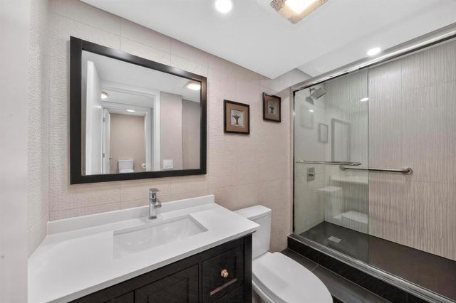 176 Upminster H 176, Deerfield Beach, FL 33442