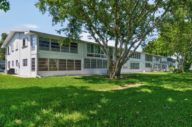 176 Upminster H 176, Deerfield Beach, FL 33442