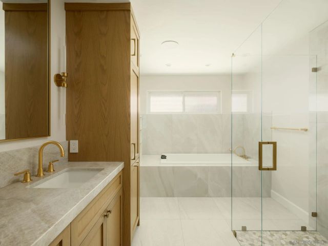 5503 Linda Rosa, La Jolla, CA 92037