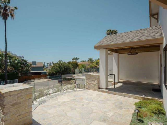 5503 Linda Rosa, La Jolla, CA 92037