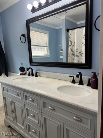 3149 Broadvue Circle, Zanesville, OH 43701