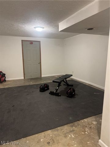 3149 Broadvue Circle, Zanesville, OH 43701