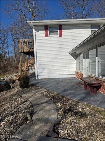 3149 Broadvue Circle, Zanesville, OH 43701