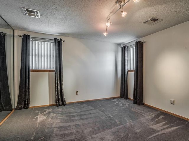 6309 S Robinson Road, Oklahoma City, OK 73139