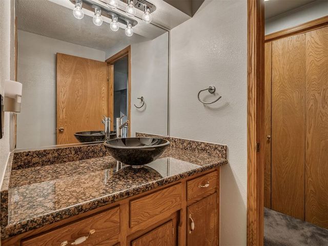 6309 S Robinson Road, Oklahoma City, OK 73139