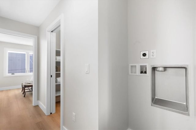 1213 Boyle St, Central North Side, PA 15212