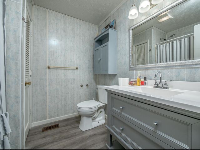 2860 Johnson Fork, Salyersville, KY 41465