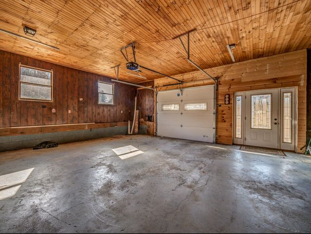 2860 Johnson Fork, Salyersville, KY 41465