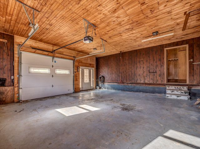 2860 Johnson Fork, Salyersville, KY 41465