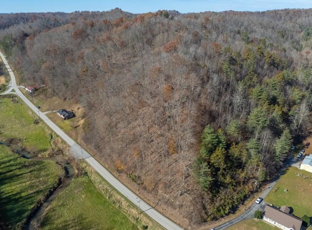 2860 Johnson Fork, Salyersville, KY 41465