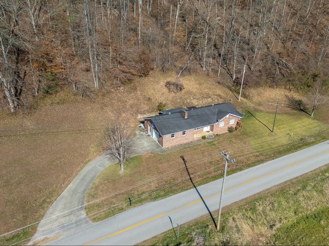 2860 Johnson Fork, Salyersville, KY 41465
