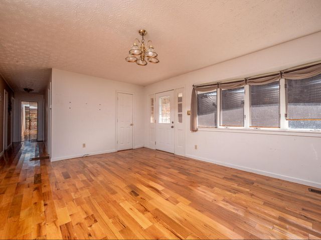 2860 Johnson Fork, Salyersville, KY 41465