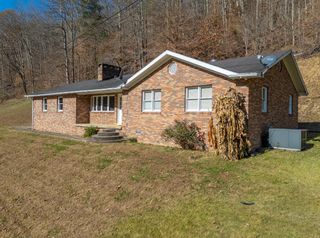 2860 Johnson Fork, Salyersville, KY 41465