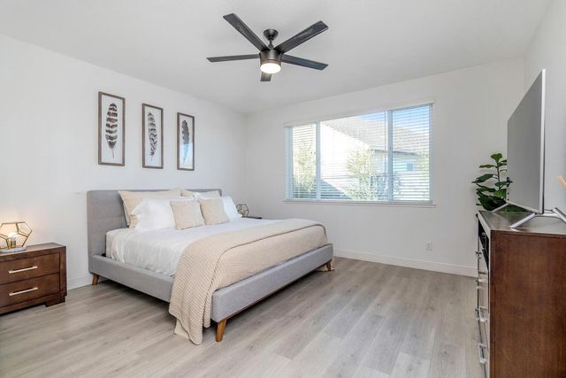 4504 Stone Ranch Dr, Folsom, CA 95630