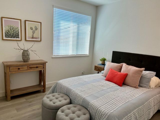 4504 Stone Ranch Dr, Folsom, CA 95630