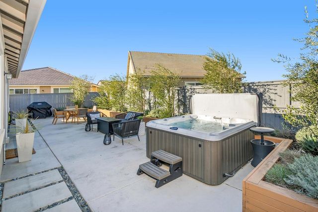 4504 Stone Ranch Dr, Folsom, CA 95630