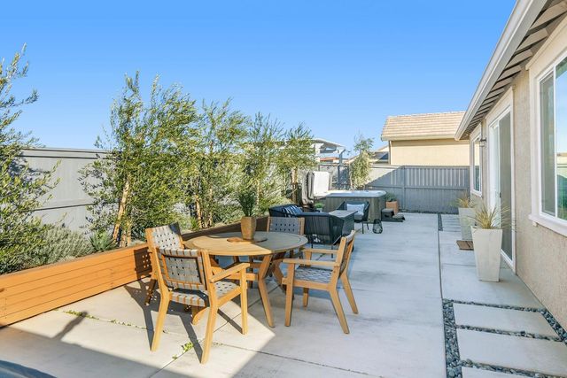 4504 Stone Ranch Dr, Folsom, CA 95630