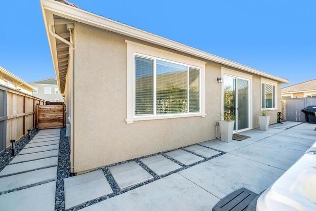 4504 Stone Ranch Dr, Folsom, CA 95630