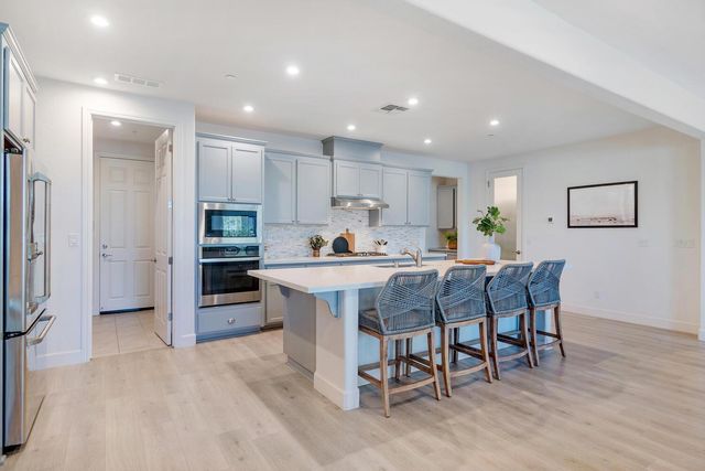 4504 Stone Ranch Dr, Folsom, CA 95630