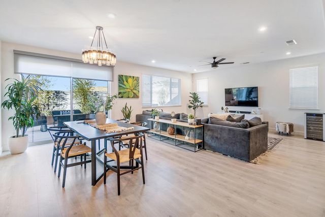 4504 Stone Ranch Dr, Folsom, CA 95630