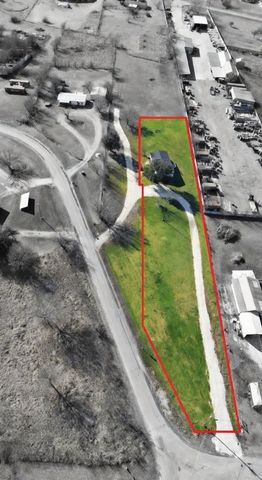 9795 2nd Street, Joshua, TX 76058