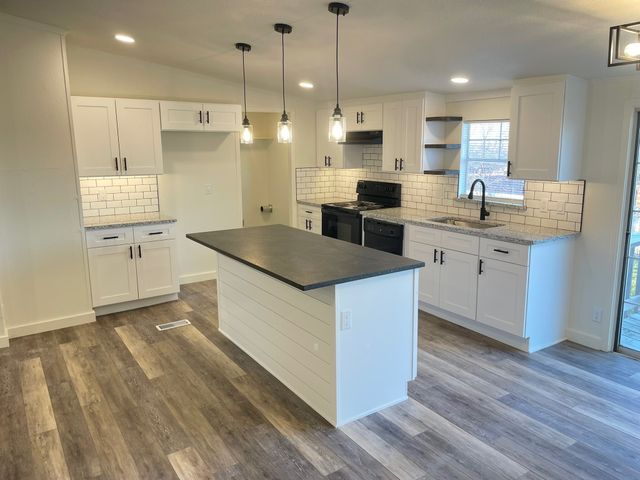 9795 2nd Street, Joshua, TX 76058